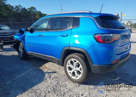 2024 Jeep Compass Latitude 4X4 из США, поврежденный, VIN 3C4NJDBNXRT117944